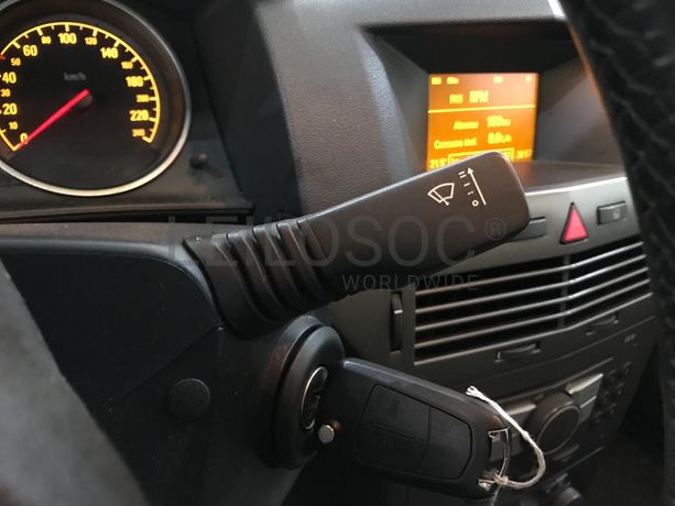 Opel Astra 1.7CDTI · Ano 2005