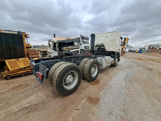 Camião Trator (6X4) VOLVO FM 12-36 · Viana