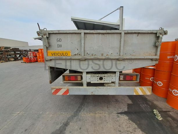 Camião (26T) c/ Braço Hidráulico VOLVO NH 12 ·