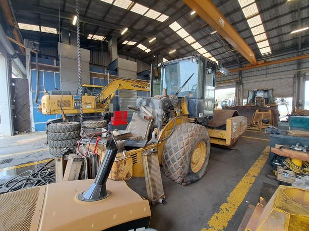 Cilindro Vibrador de Solos (19T) CATERPILLAR CS76 XT · Viana