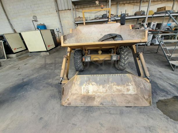 Dumper (4X4) ASTEL DV 2500/P · Viana