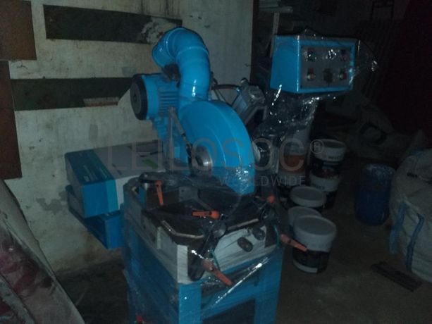 Máquina de corte de alumínio