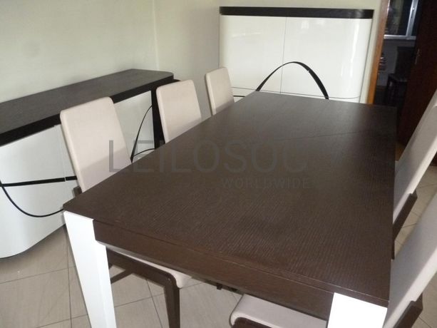 Mobília de sala de jantar