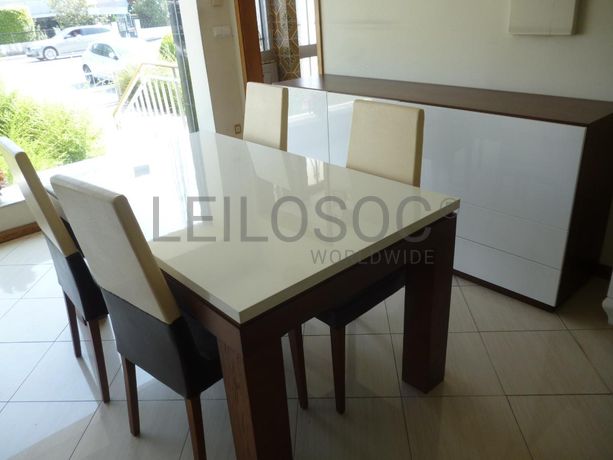 Mobília de sala de jantar