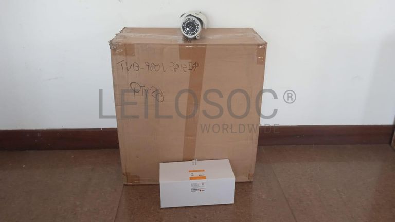 Equipamentos de segurança + Câmeras Dome + Câmeras Bullet + Câmeras Bullet + Câmeras Bullet + Câmeras Bullet ·