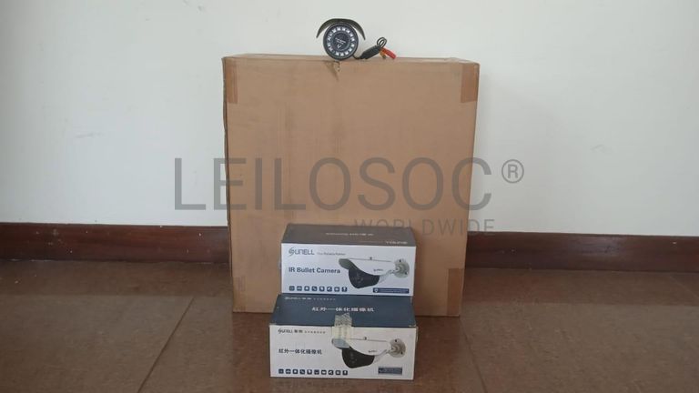 Equipamentos de segurança + Câmeras de vigilância + Câmeras Bullet + Câmeras Bullet + Câmeras Bullet + Câmeras Bullet ·