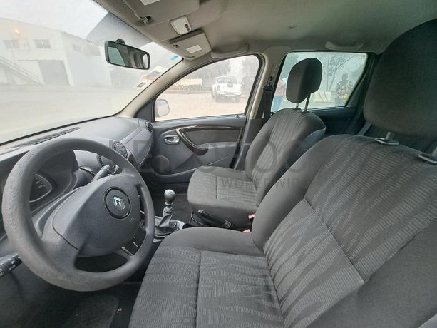 RENAULT DUSTER 4x4 1.6 · Viana