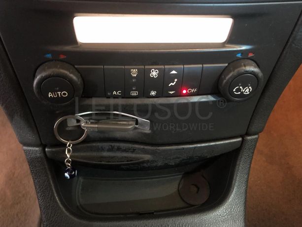 Renault Laguna 2.0 · Ano 2006