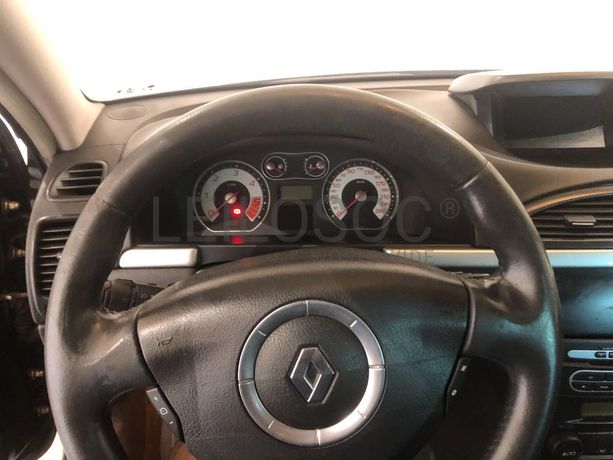 Renault Laguna 2.0 · Ano 2006