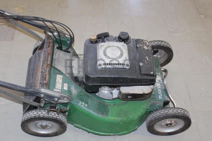 3 Aparelhos Corta Relva