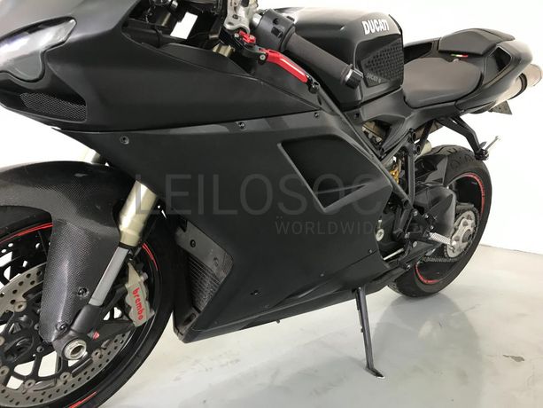 Motociclo Ducati 848 EVO · Ano 2011