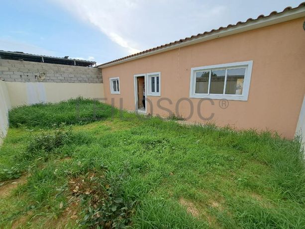 LOTE ÚNICO - 04 MORADIAS – VIANA, LUANDA