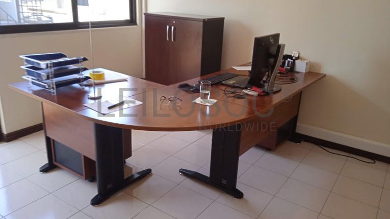 Mobiliário de Escritório ·