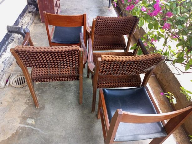 Mobiliário de escritório ·