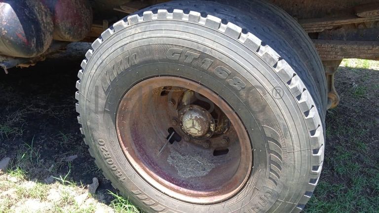 Camião basculante Mercedes benz