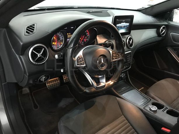 Mercedes-Benz CLA 200 CDI AMG · Ano 2015