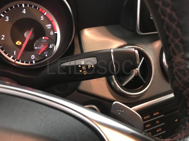 Mercedes-Benz CLA 200 CDI AMG · Ano 2015