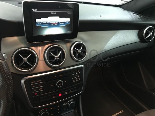 Mercedes-Benz CLA 200 CDI AMG · Ano 2015