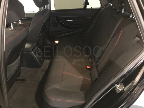 BMW 318 D Touring · Ano 2015