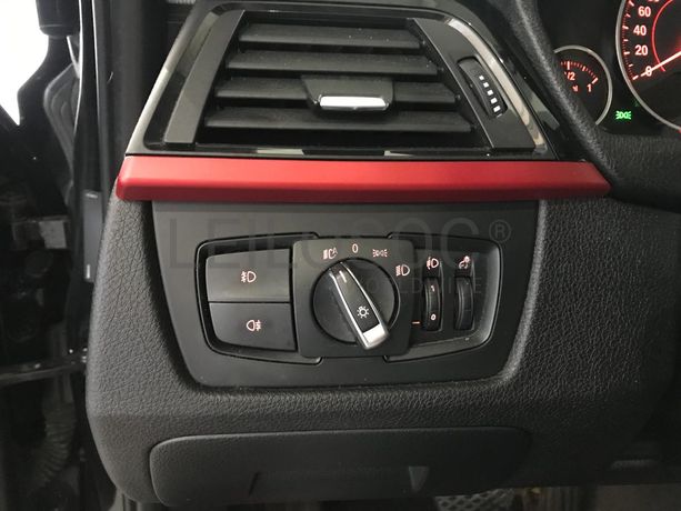 BMW 318 D Touring · Ano 2015