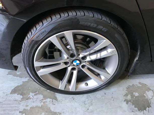 BMW 318 D Touring · Ano 2015