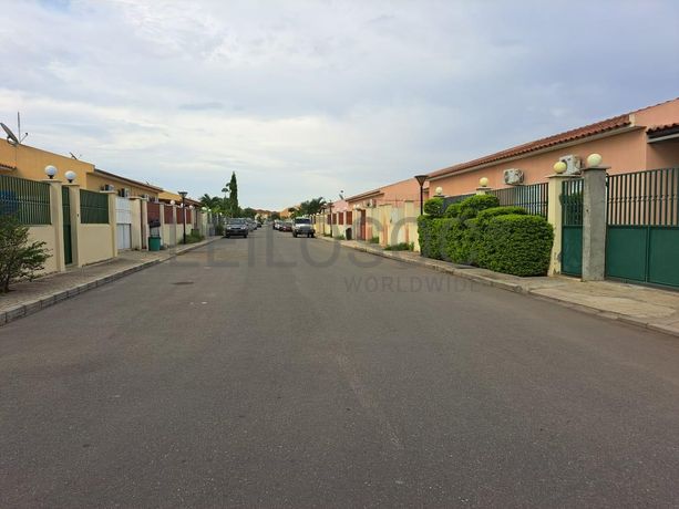 MORADIA T3 – LOTES INDIVIDUAIS - VIANA, LUANDA · Viana