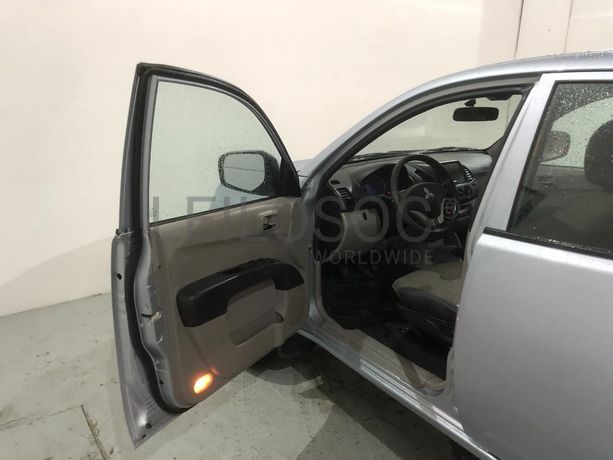 Mitsubishi L200 Pick Up · Ano 2009