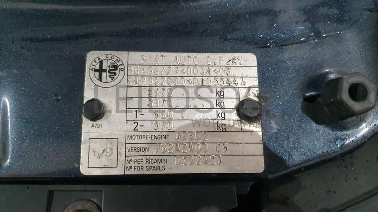 Alfa Romeo 156 1.9 JTD · Ano 1998