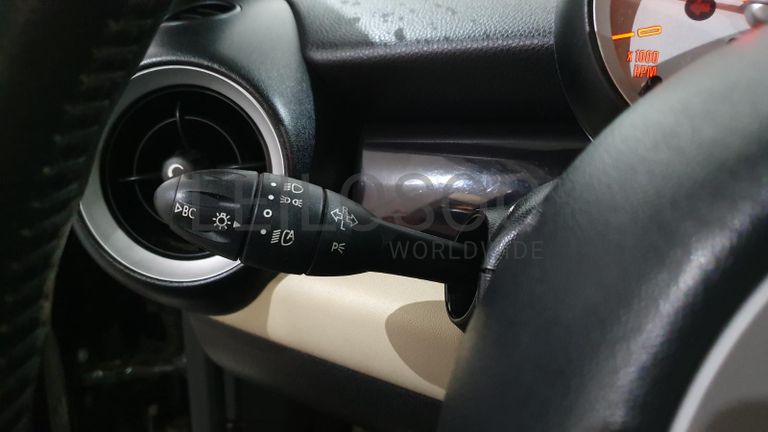 Mini Cooper 1.6D · Ano 2010