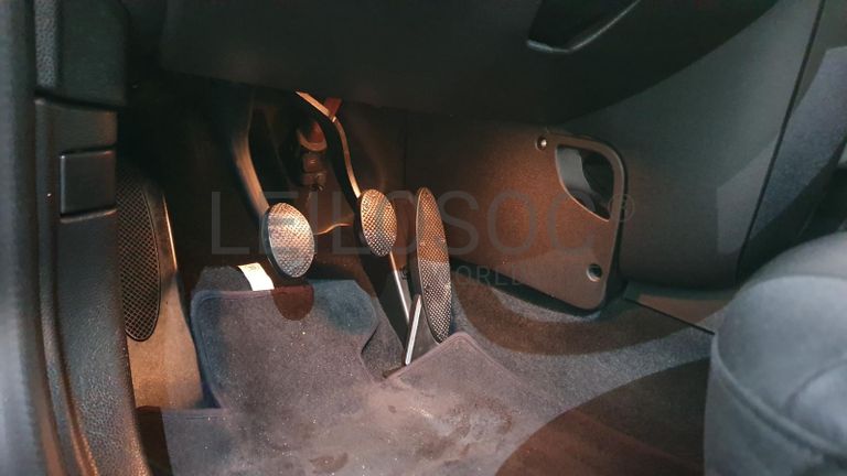 Mini Cooper 1.6D · Ano 2010