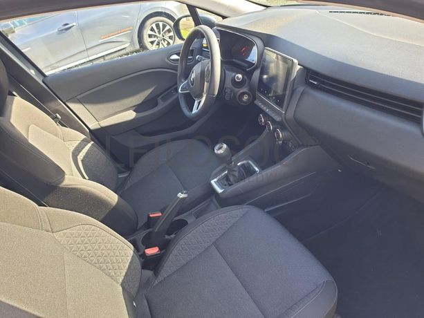 Renault Clio 1.0 TCE · Ano 2021