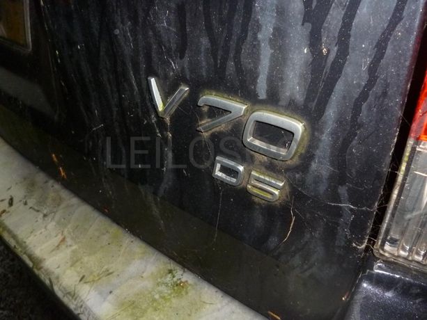 VOLVO V70 D5