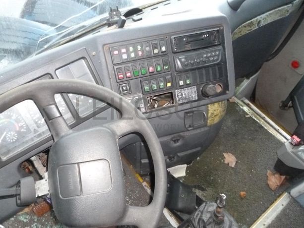 Autocarro VOLVO B12B