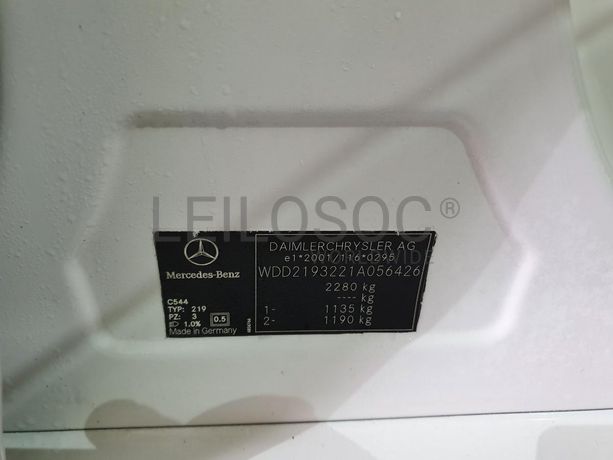 Mercedes-Benz 320 CDI · Ano 2005