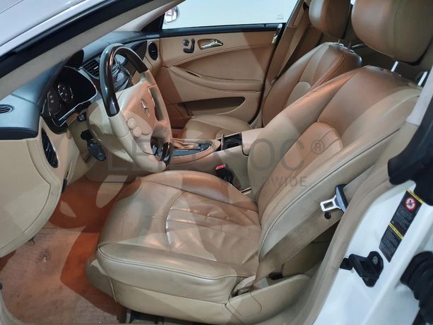 Mercedes-Benz 320 CDI · Ano 2005