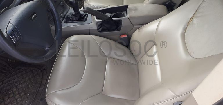 Volvo S60 2.4 D5 · Ano 2003