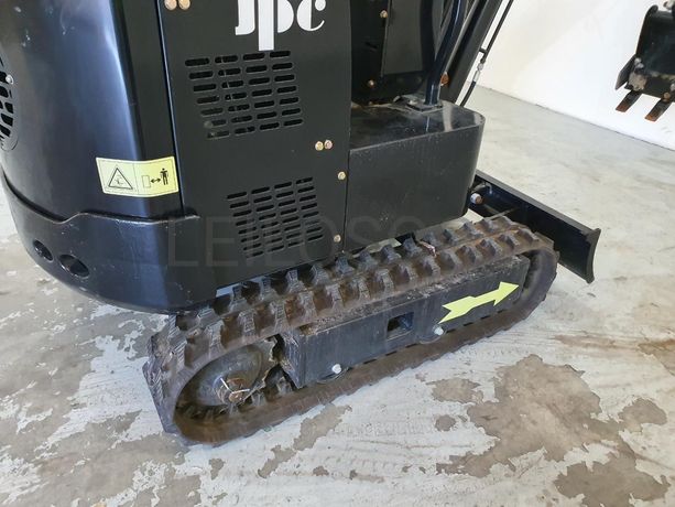 Mini Giratória JPC HT12 · Ano 2022