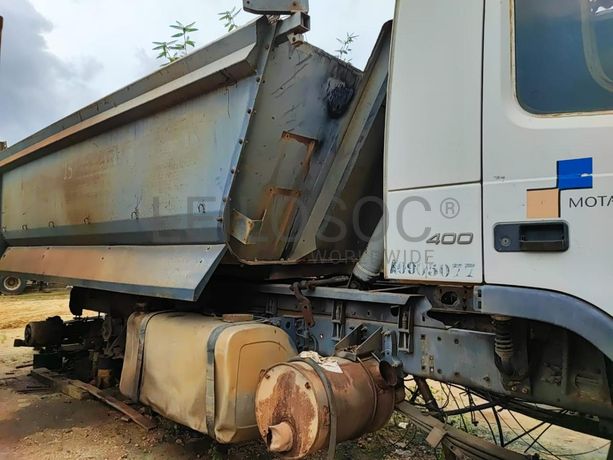 Camião Basculante 26 T (6X4) VOLVO FM 400 6x4