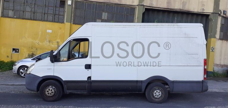 Iveco Daily 3551 TV · Ano 2010