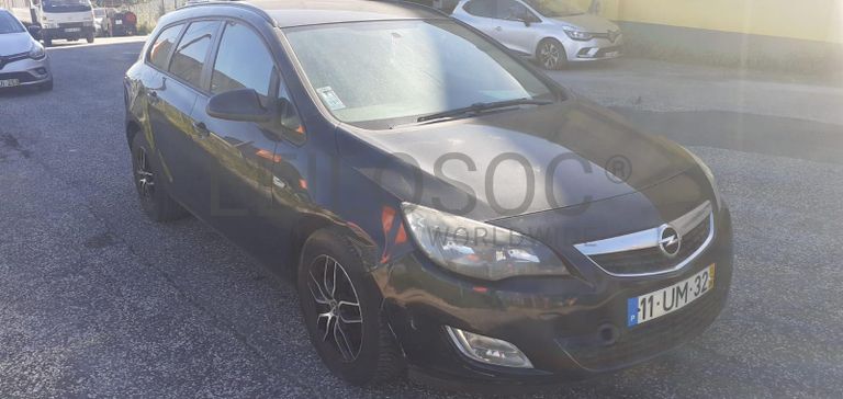 Opel Astra 1.7CDTI · Ano 2012