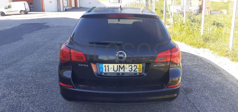Opel Astra 1.7CDTI · Ano 2012