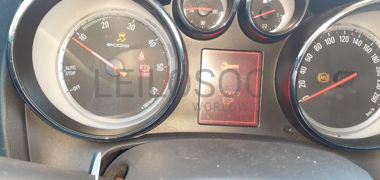 Opel Astra 1.7CDTI · Ano 2012