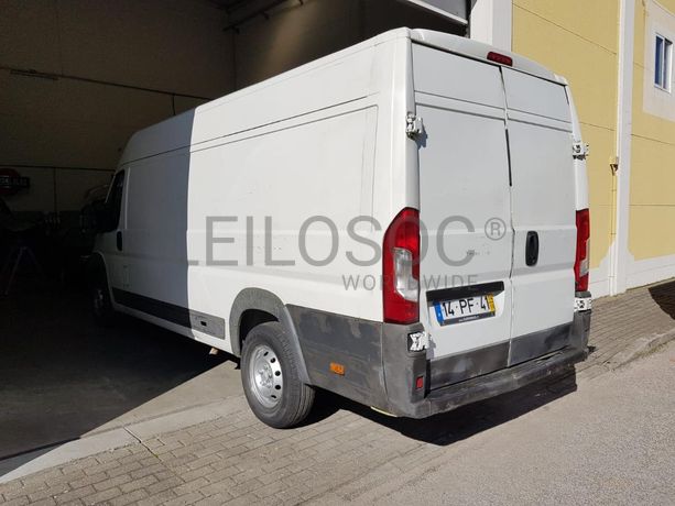Peugeot Boxer Van (250) 2.2 HDI · Ano 2014