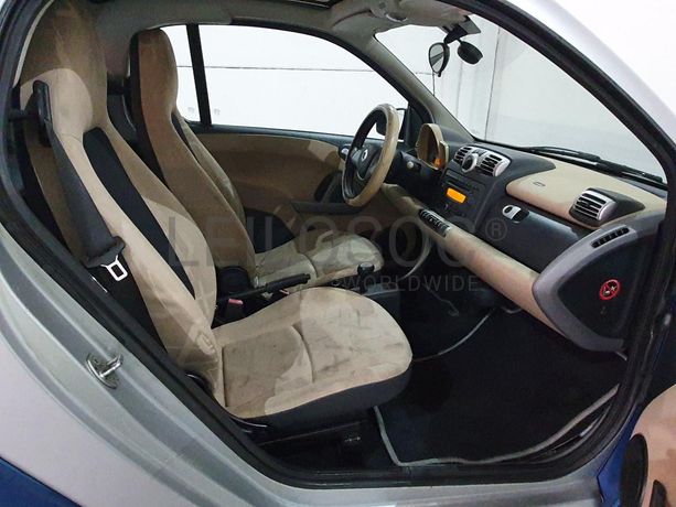Smart Fortwo Coupé 0.8 CDI · Ano 2010