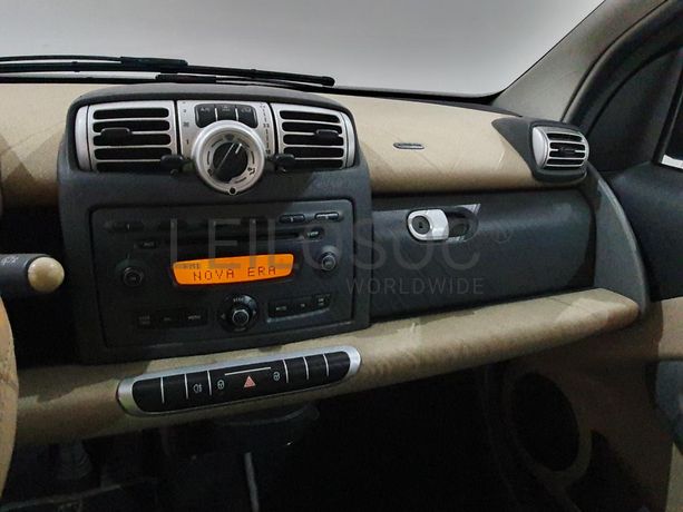 Smart Fortwo Coupé 0.8 CDI · Ano 2010