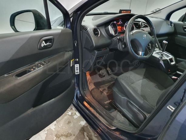 Peugeot 5008 1.6HDI · Ano 2010