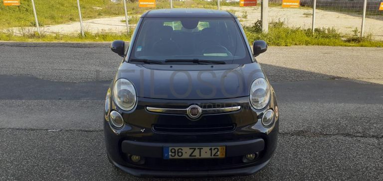 Fiat 500L · Ano 2013
