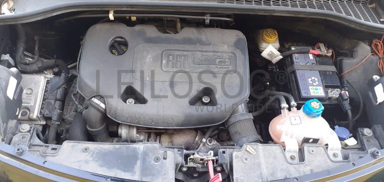 Fiat 500L · Ano 2013