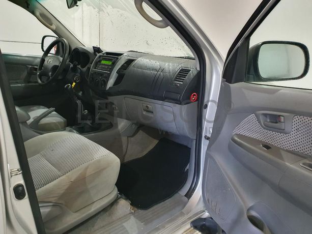Toyota Hilux 3.0 D-4D · Ano 2007