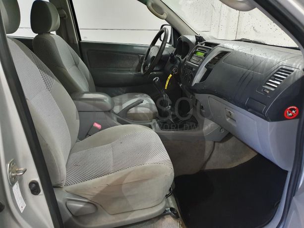 Toyota Hilux 3.0 D-4D · Ano 2007